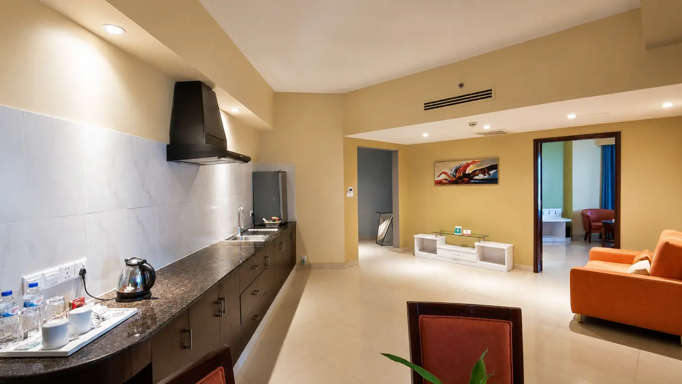 Royal Paradise Suite — image 5